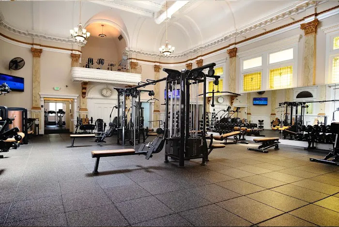 Live Fit Gym • Inner Richmond Picture 4