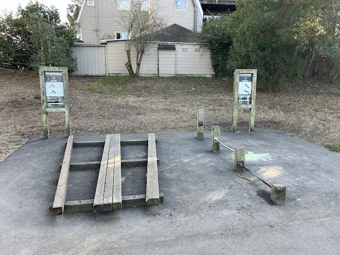 Street Workout Park Picture 4