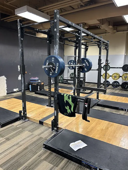 24 Hour Fitness Picture 3