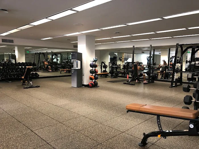 Live Fit Gym • Fairmont Picture 3