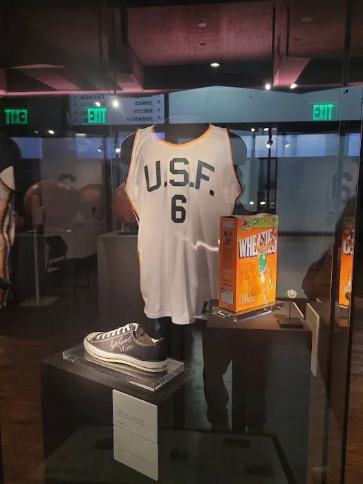 War Memorial Gym Picture 4