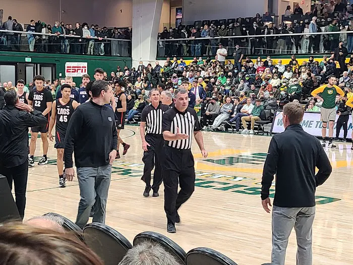 War Memorial Gym Picture 9