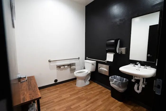 Local's Fitness Picture 8