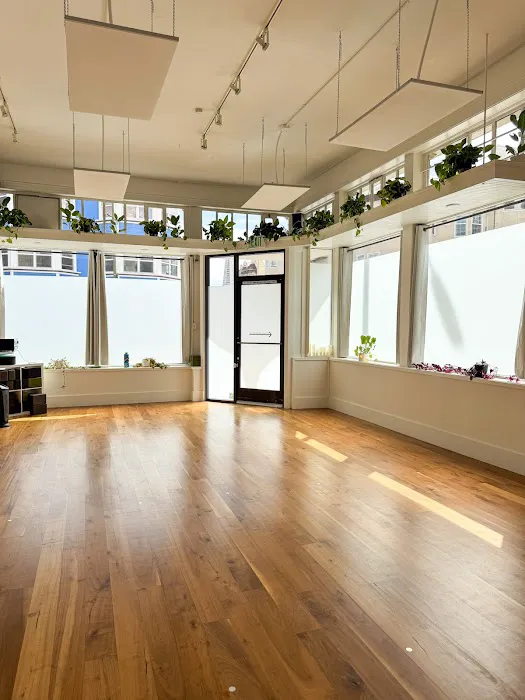 Nob Hill Yoga Picture 7