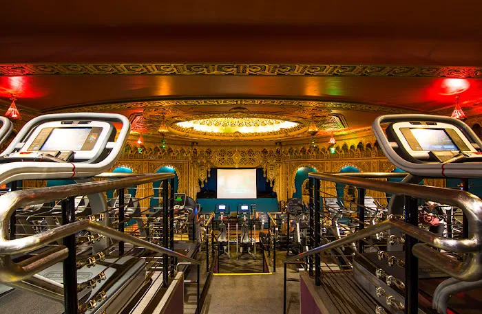 Crunch Fitness Picture 9