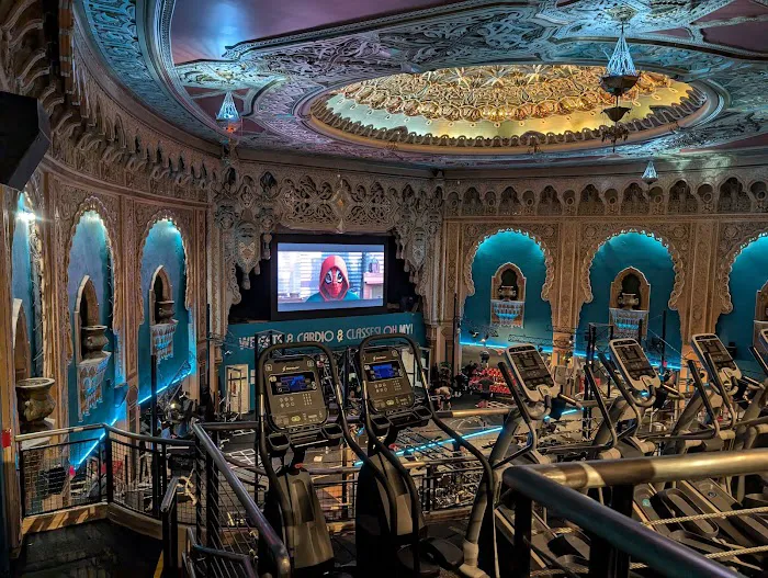 Crunch Fitness Picture 7