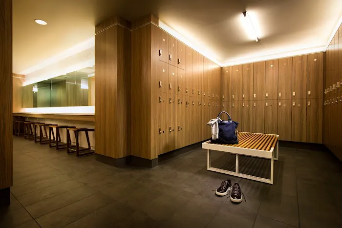 Equinox Union Street Picture 5