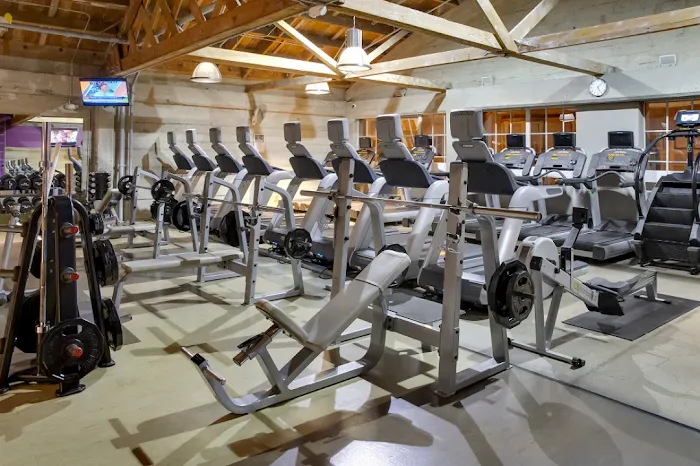 Crunch Fitness Picture 4