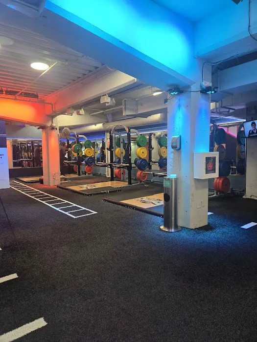 Crunch Fitness Picture 8