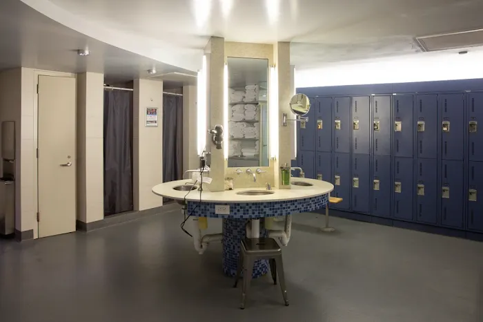 Crunch Fitness Picture 3