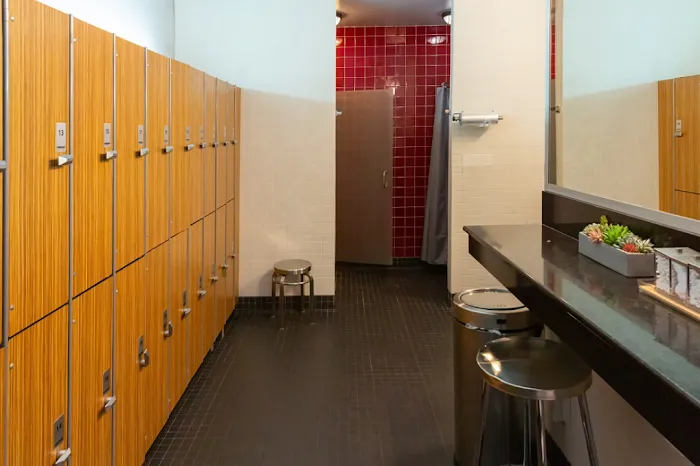 Crunch Fitness Picture 4