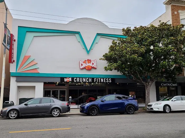 Crunch Fitness Picture 5