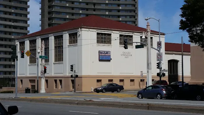 Galileo Gymnasium Picture 3