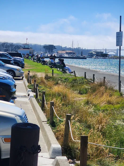 Marina Green Fitness Court Picture 8