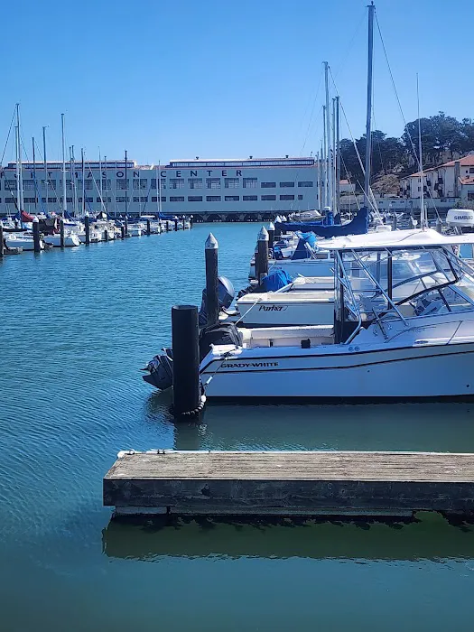 Marina Green Fitness Court Picture 3