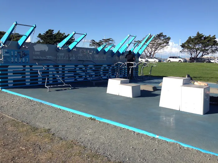 Marina Green Fitness Court Picture 1