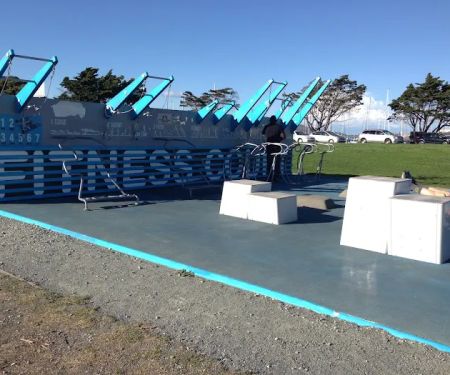 Marina Green Fitness Court