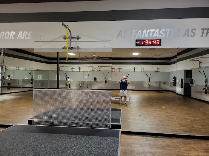 Crunch Fitness Picture 7