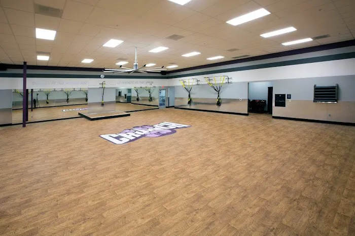 Crunch Fitness Picture 9