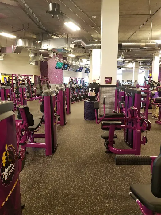 Planet Fitness Picture 7