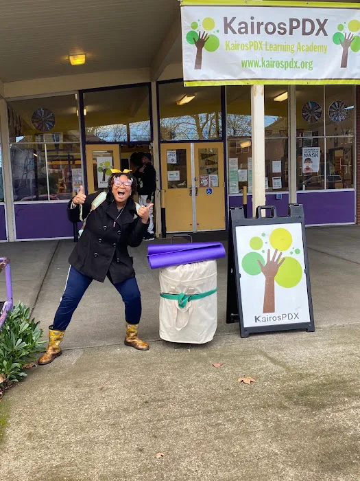 Labor of Love Community Studio Picture 1