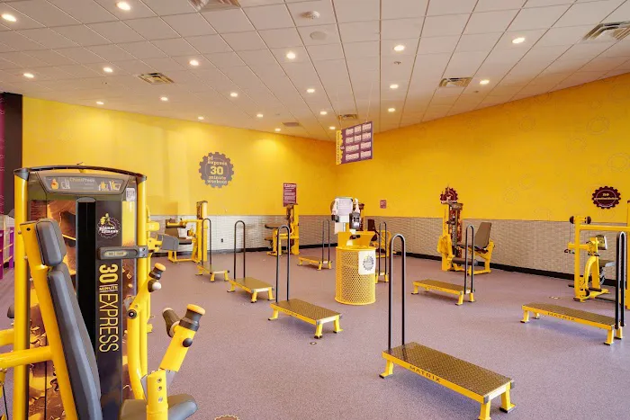 Planet Fitness Picture 1
