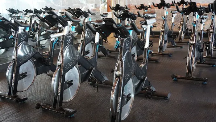 24 Hour Fitness Picture 7