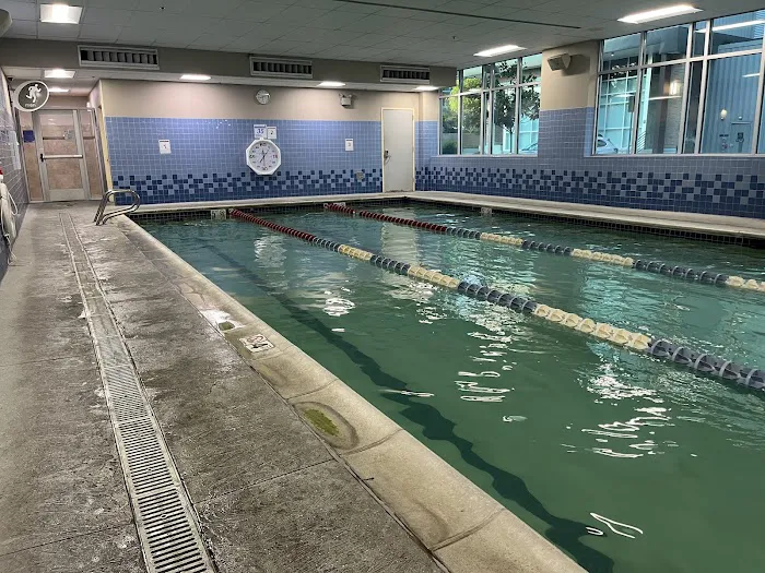 24 Hour Fitness Picture 6