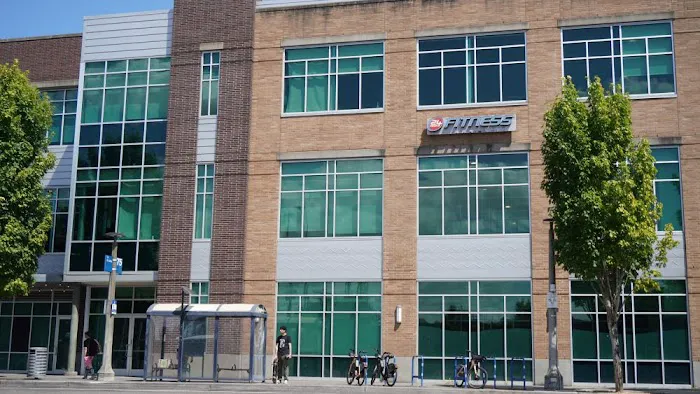 24 Hour Fitness Picture 1