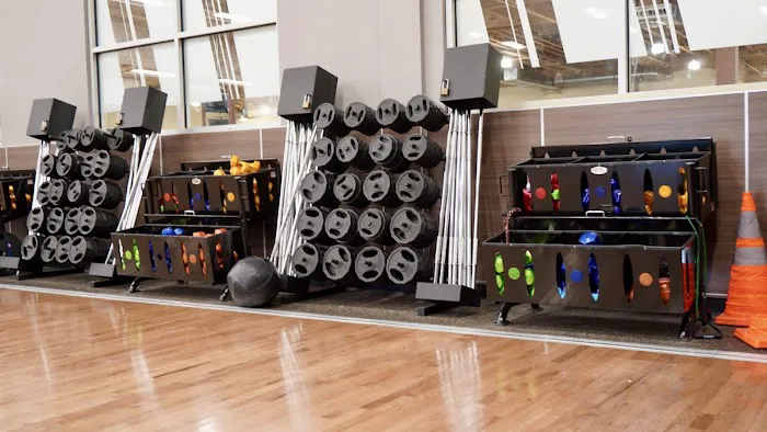 24 Hour Fitness Picture 4