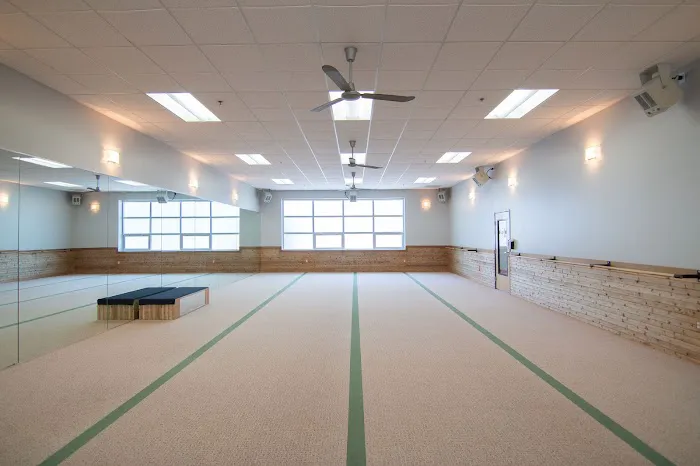 Hot Yoga Vancouver Picture 3