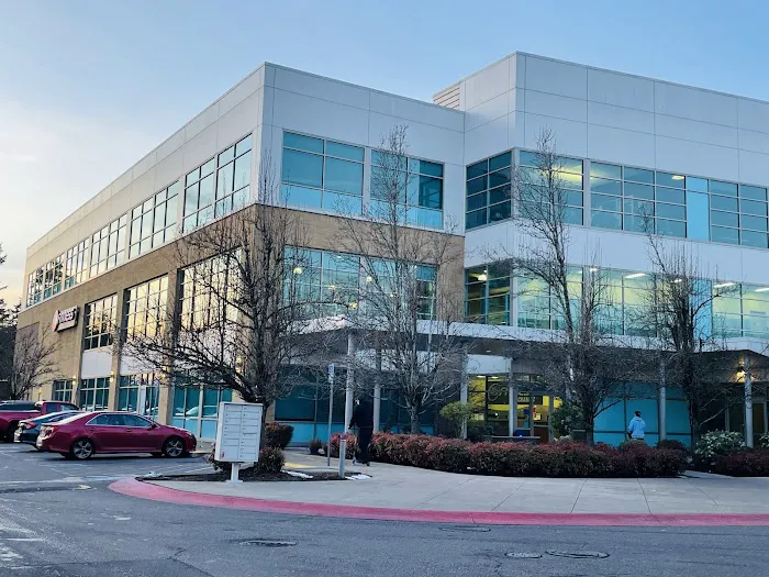 24 Hour Fitness Picture 8