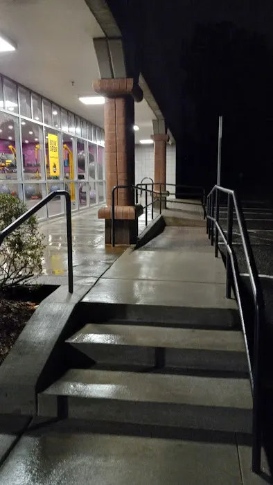 Planet Fitness Picture 6