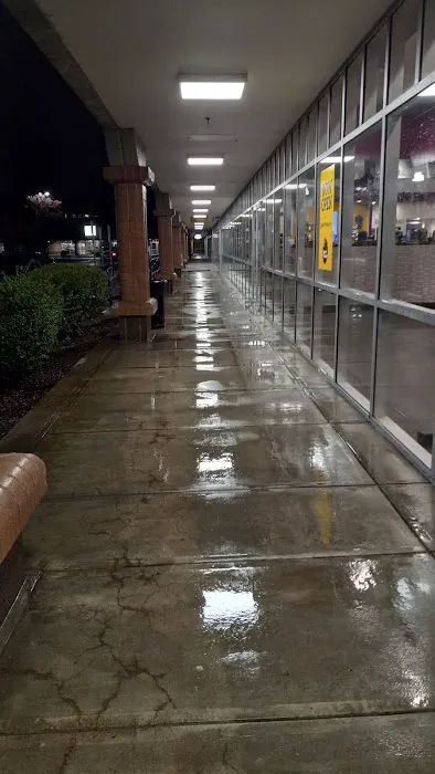 Planet Fitness Picture 10