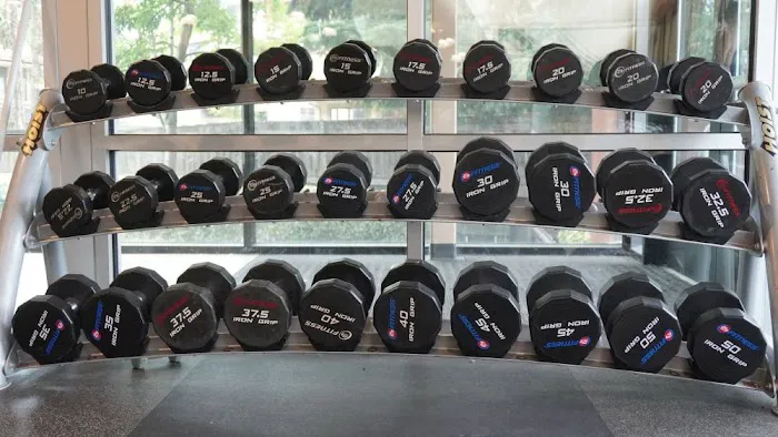 24 Hour Fitness Picture 3