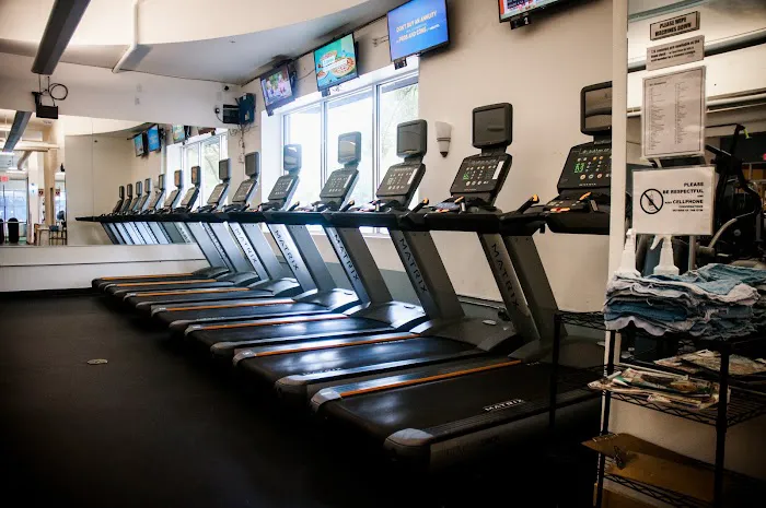 Peak Performance - NE Portland Gym Picture 9