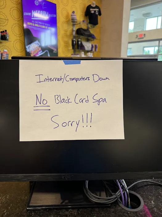 Planet Fitness Picture 6