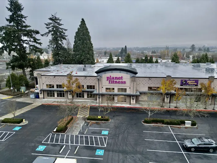 Planet Fitness Picture 8