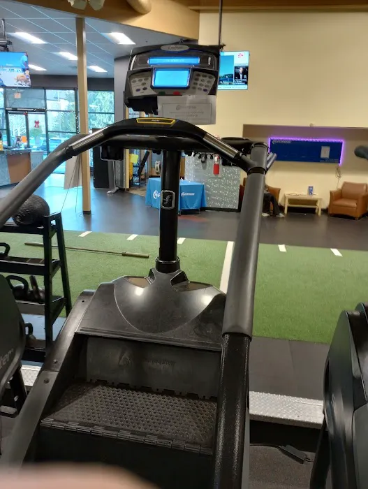 24 Hour Fitness Picture 9