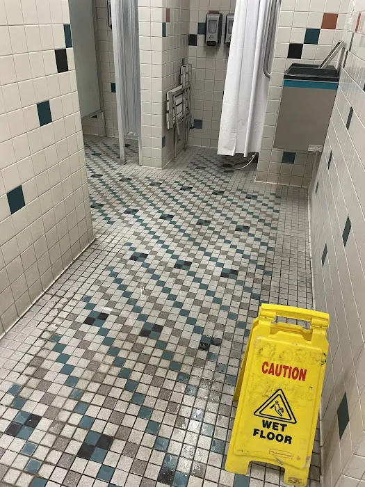 24 Hour Fitness Picture 8