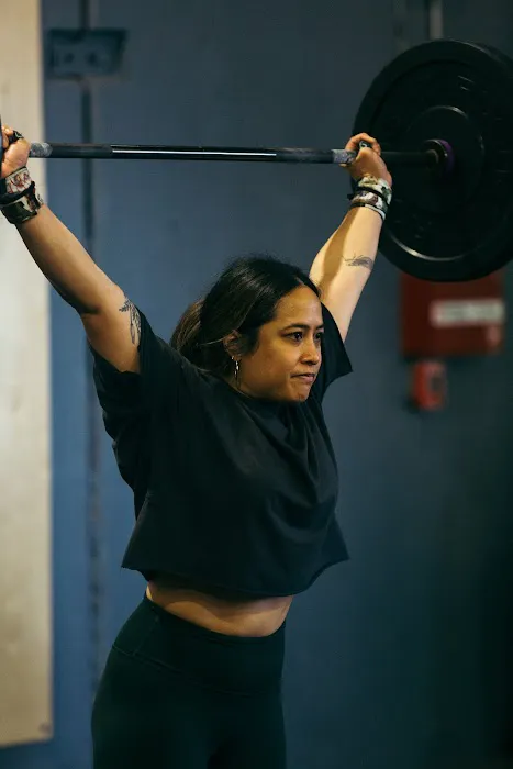 Common Ground Weightlifting Picture 1