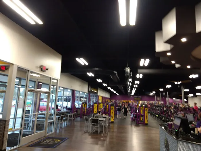 Planet Fitness Picture 6