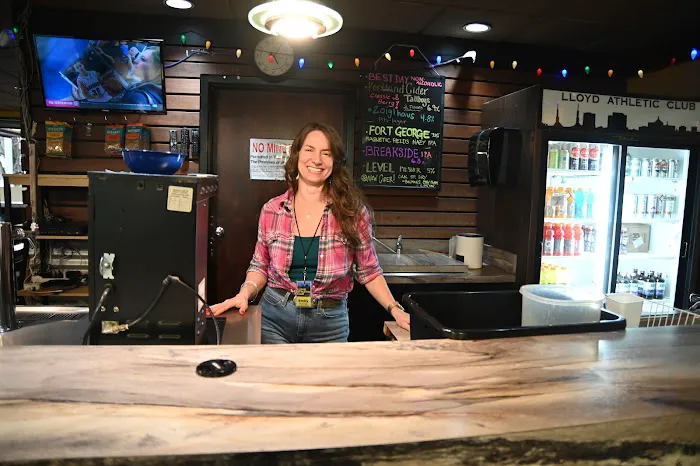 Lloyd Athletic Club Picture 6