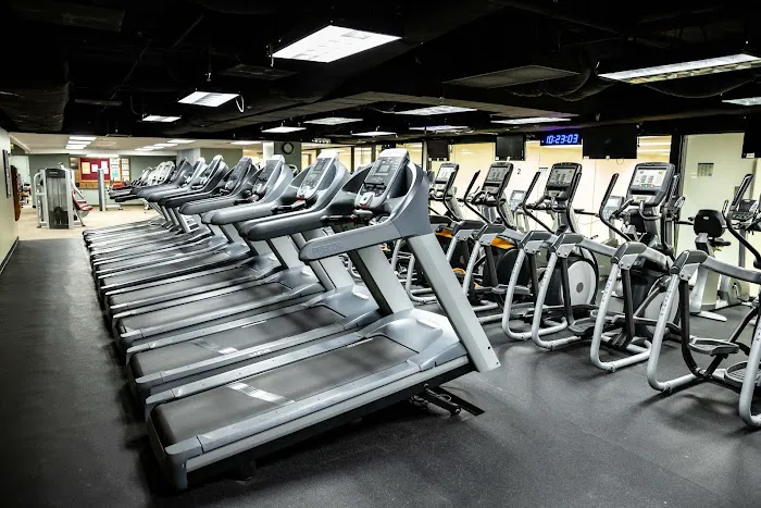 Lloyd Athletic Club Picture 1