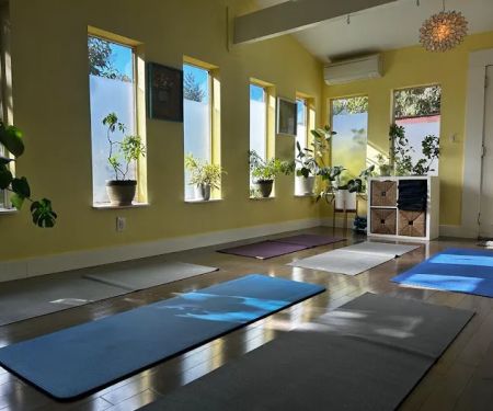 Living Yoga Mindful Dying