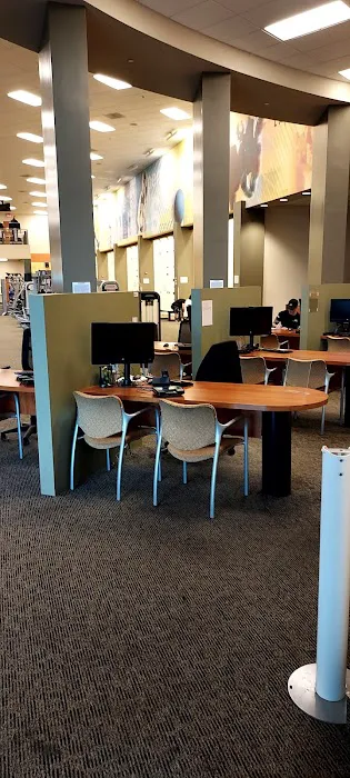 LA Fitness Picture 9