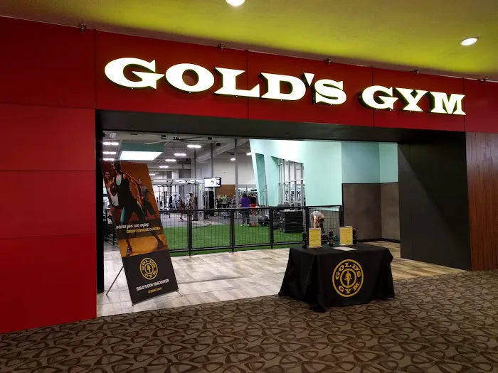 Gold's Gym Vancouver (Vancouver Mall) Picture 7