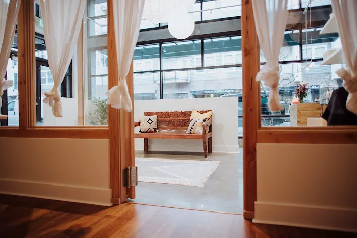 NOW Yoga - N. Williams Picture 5