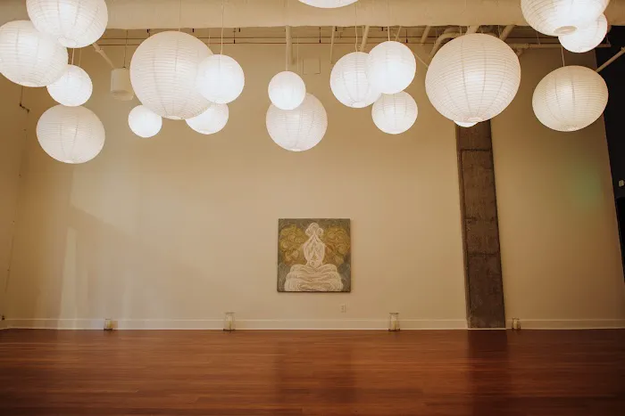 NOW Yoga - N. Williams Picture 3