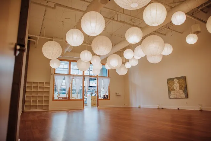 NOW Yoga - N. Williams Picture 4